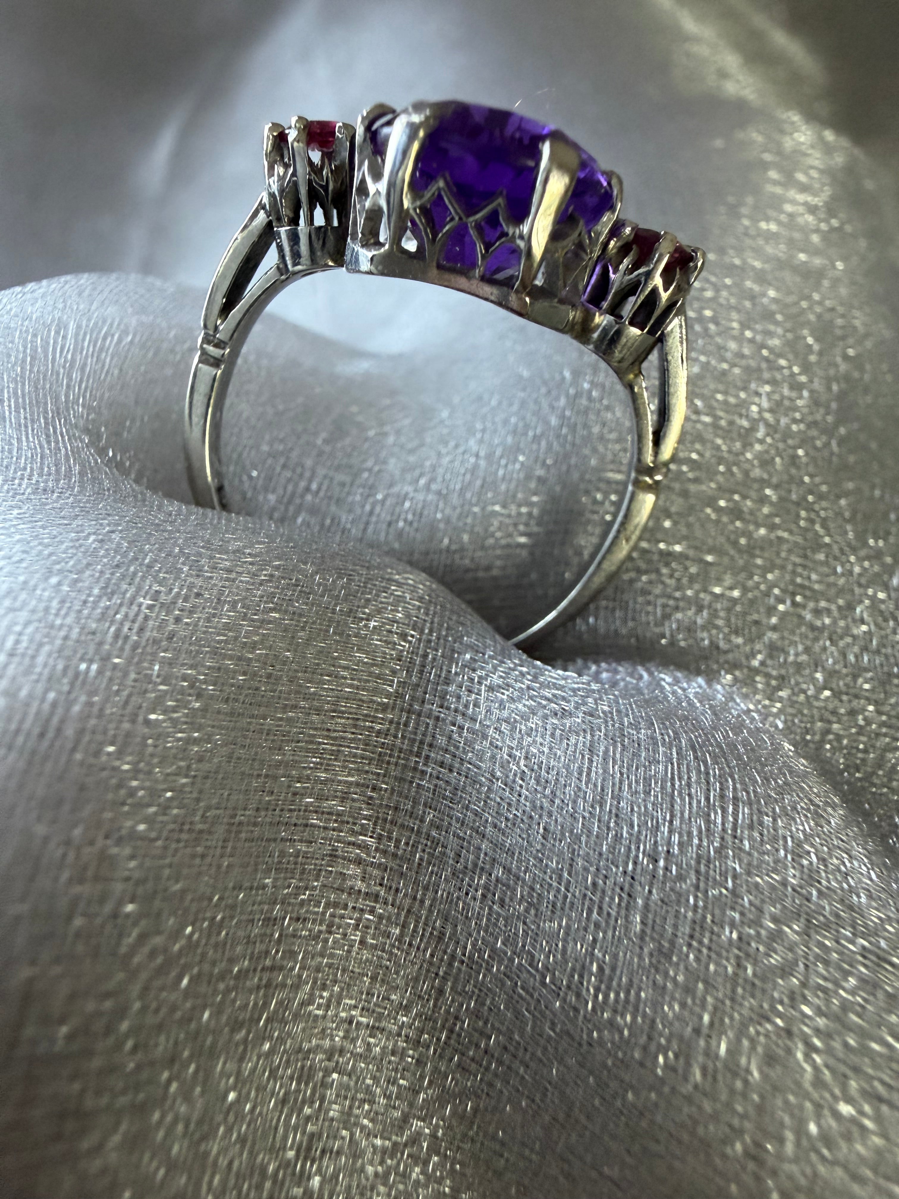 Vintage 18 CT White Gold & Platinum Ring Amethyst & Ruby Art Deco 1930s