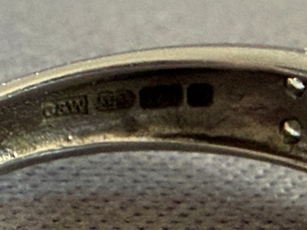 Vintage 9ct White Gold Diamond Ring