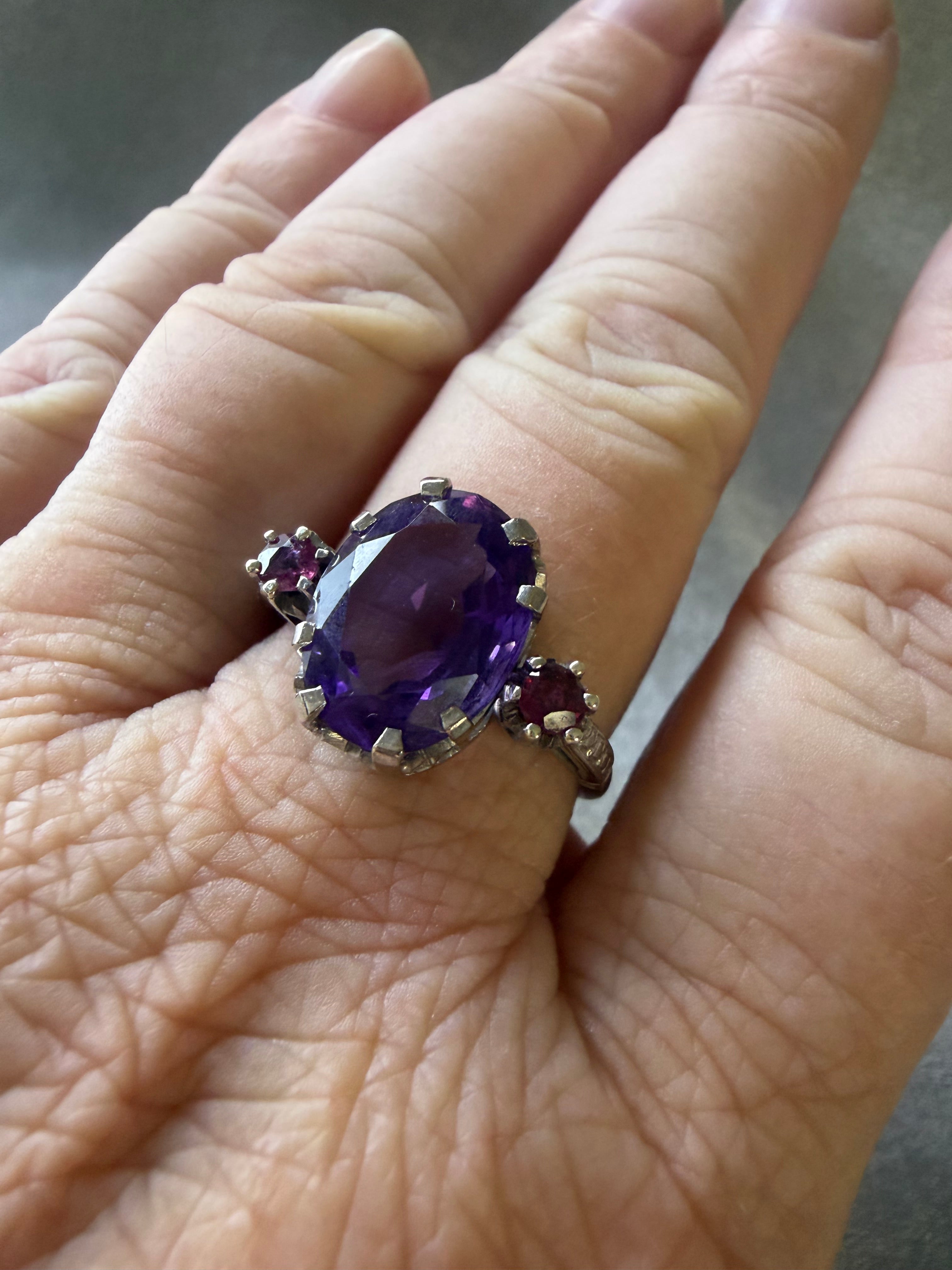 Vintage 18 CT White Gold & Platinum Ring Amethyst & Ruby Art Deco 1930s