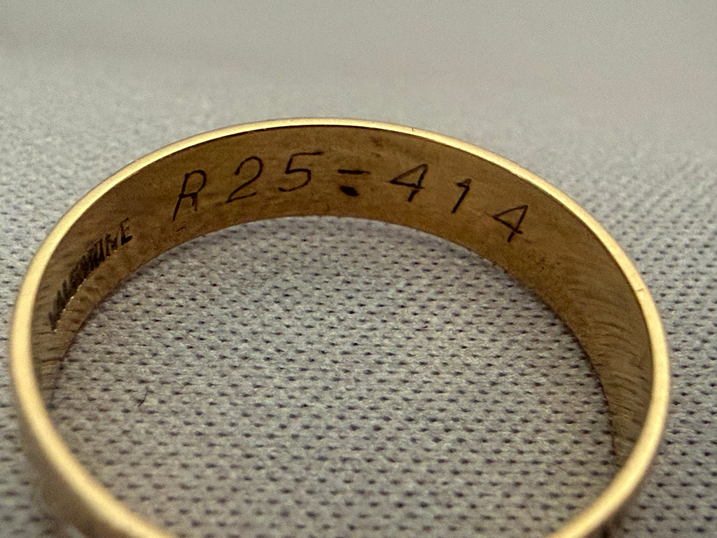 Vintage Australian My Valentine Sapphire Band, c.1959–1970 9Ct Yellow Gold