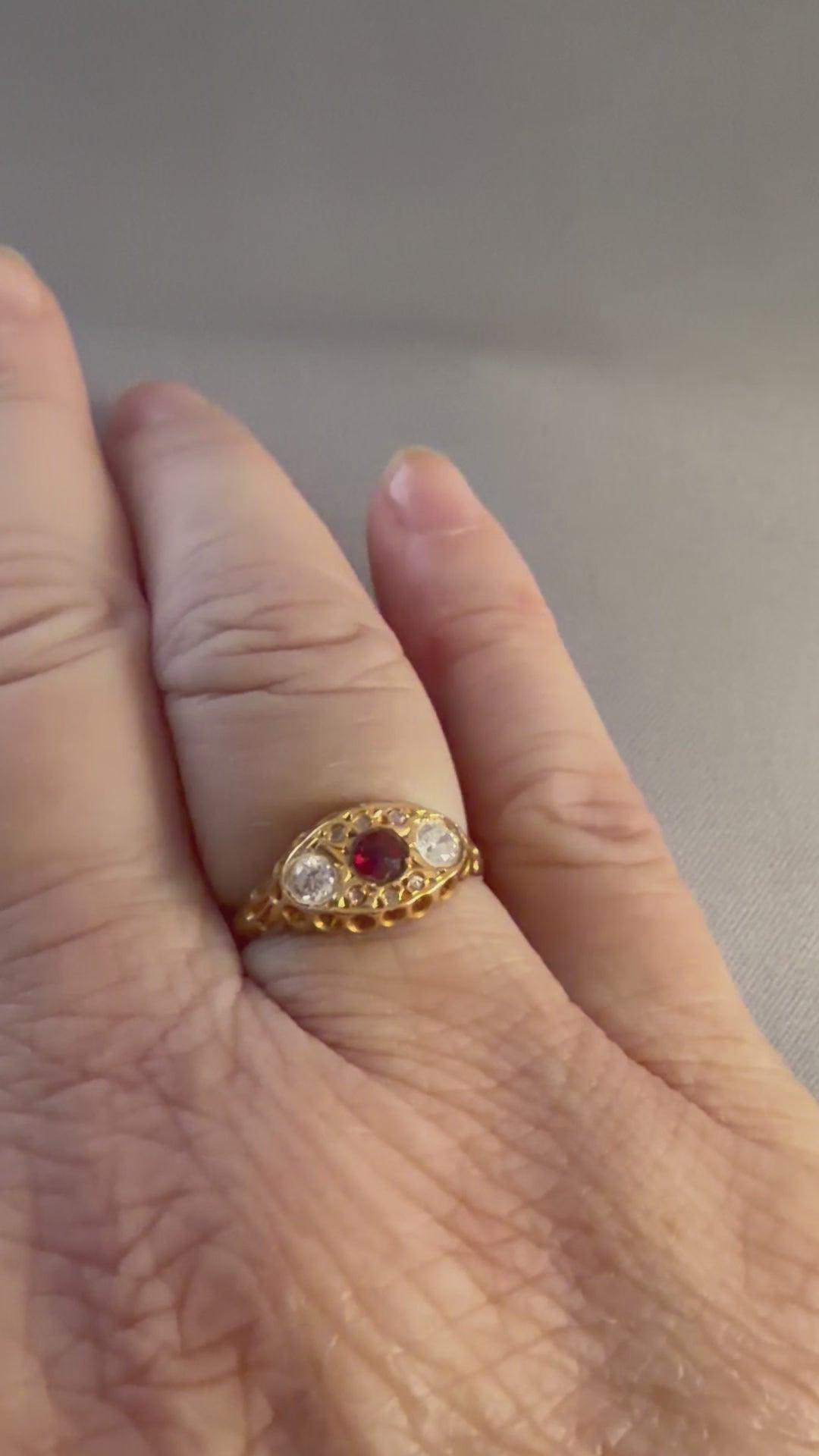 Antique_Victorian_Paste_Ring_in_18ct_Gold_Birmingham_video