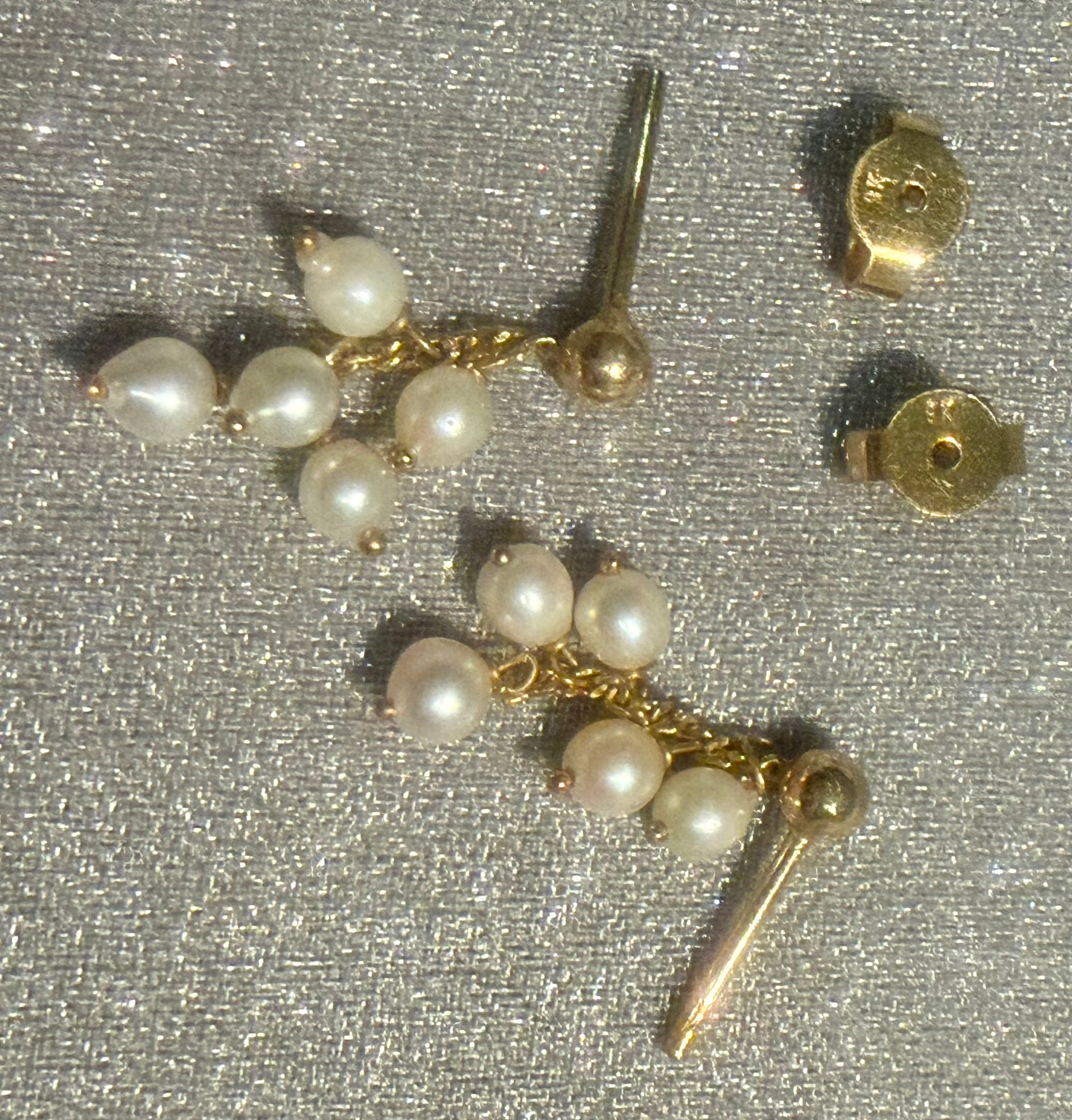 Vintage 9ct gold freshwater pearl cluster earrings, side view showing butterfly backs